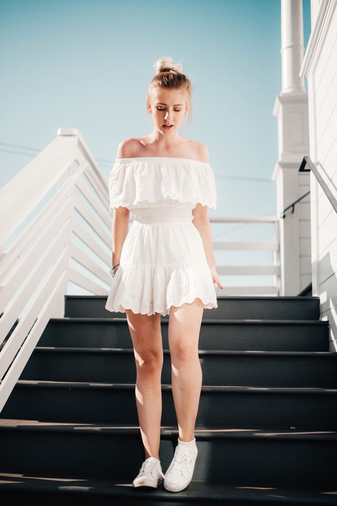 نکات انتخاب لباس سفید در فصل تابستان